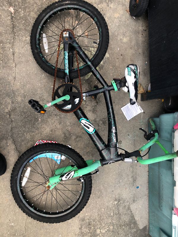 surge boys bike