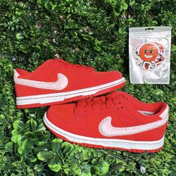 Nike Dunk Low Valentine’s Day/Share the Love