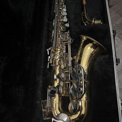 Bundy Alto Saxophone 