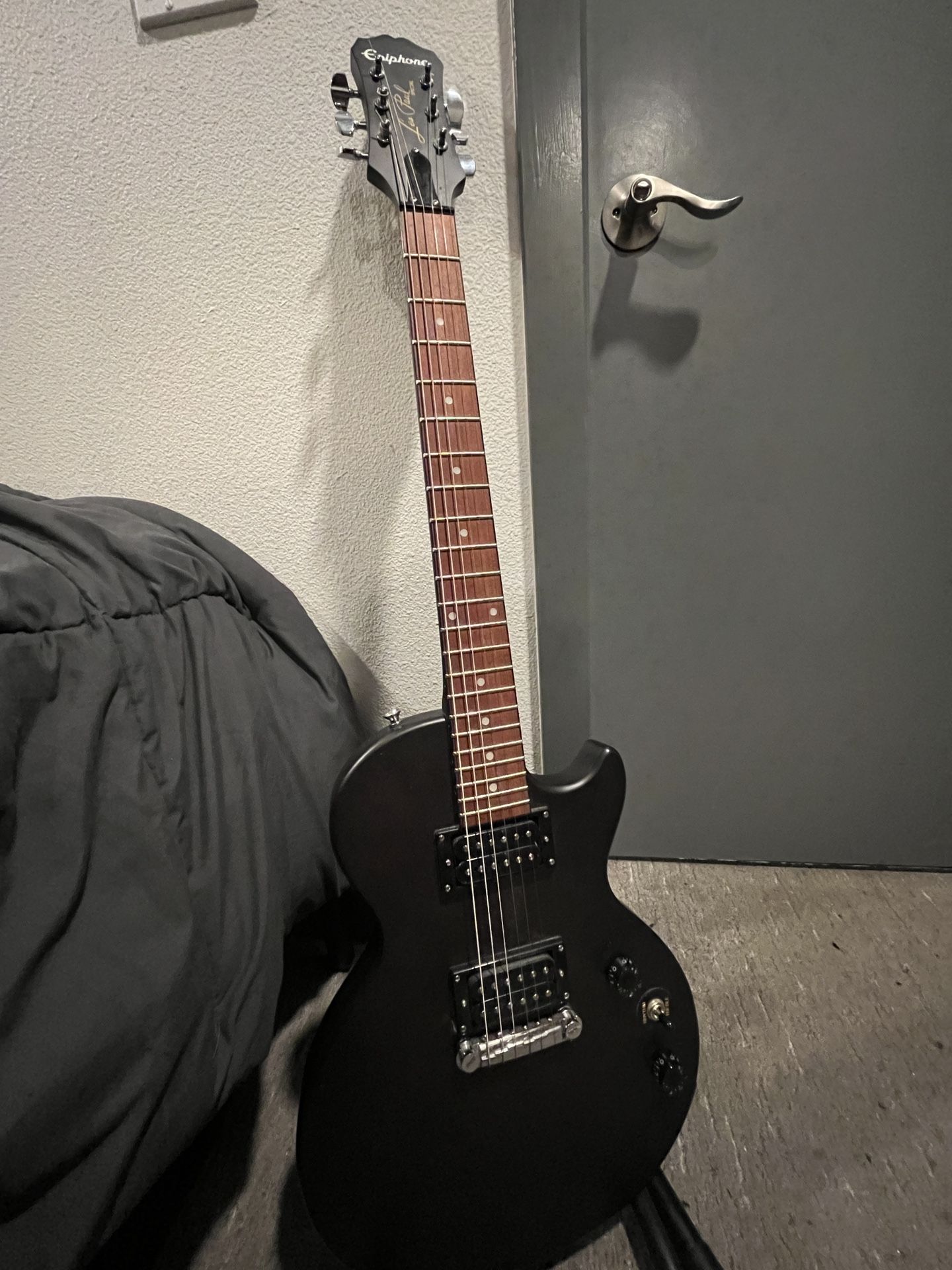 Epiphone Les Paul Special Worn Ebony