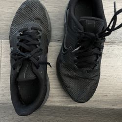 Nike Black Shoes 