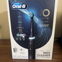 New Oral B Electric Toothbrush - Unopened Box 
