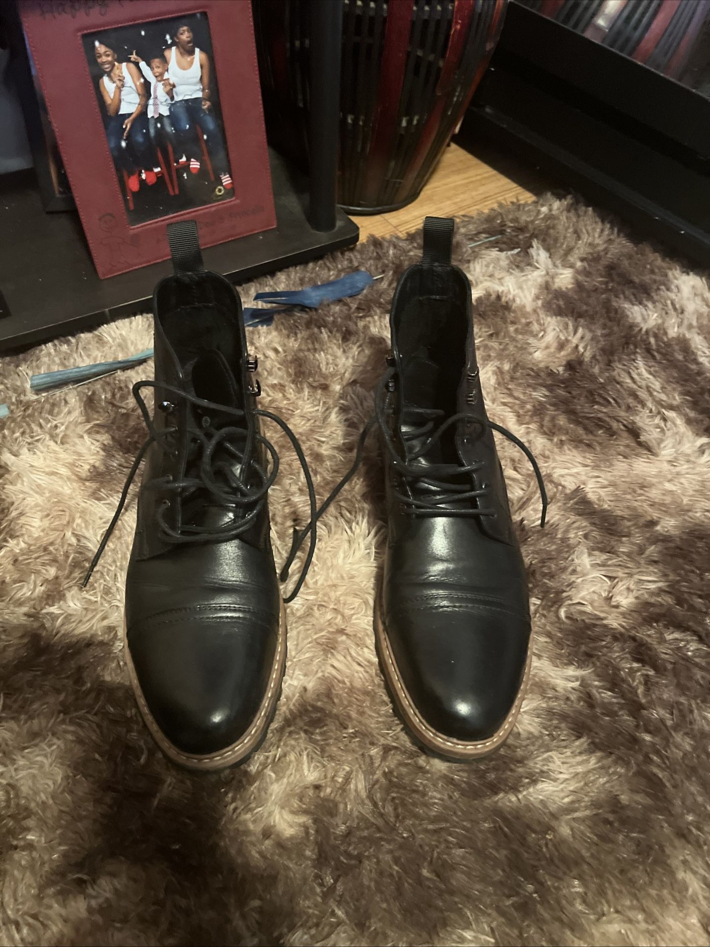 leather black boot