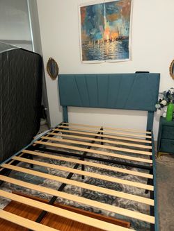 Bed frame set