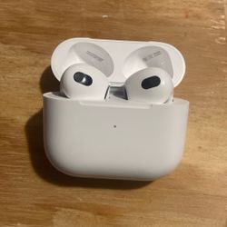 AirPod Gen 3