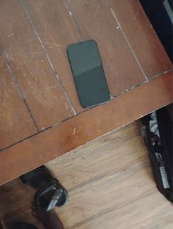 Apple iphone 16 pro max 256gb unlocked good condition works great