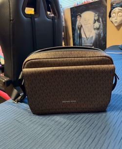 Michael Kors crossbody bag (New)
