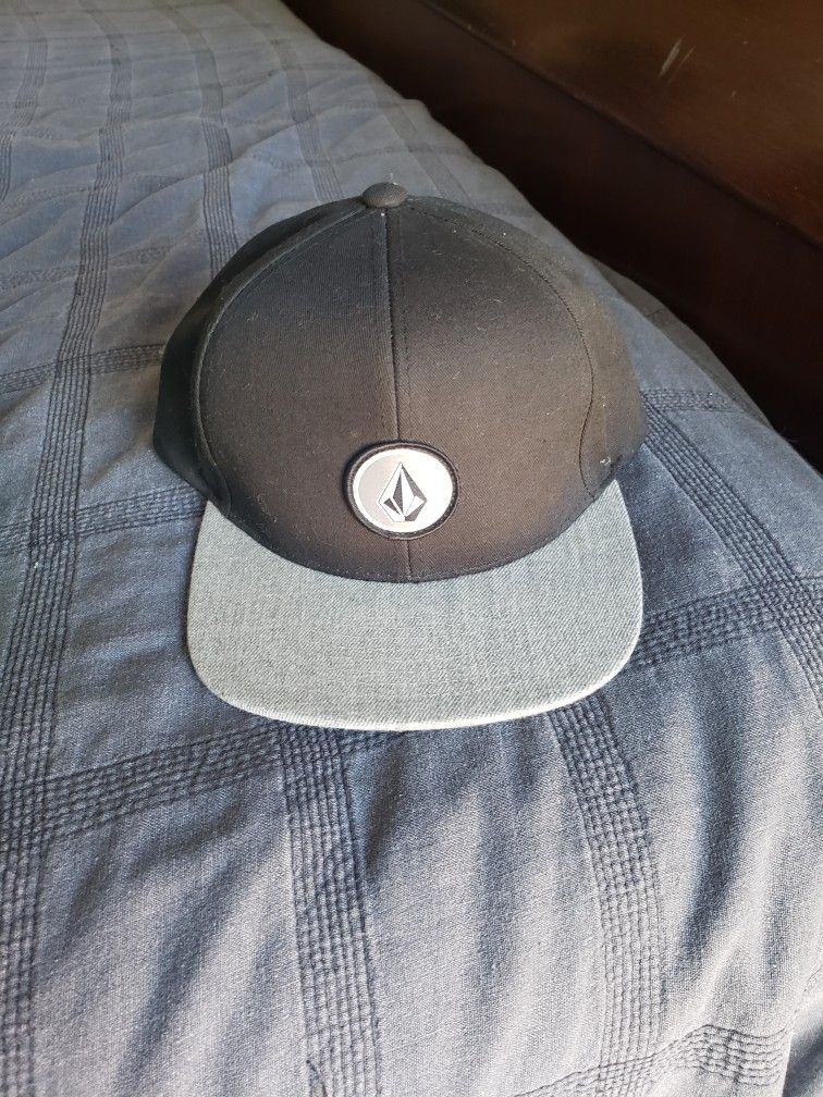 Volcom Hat Small