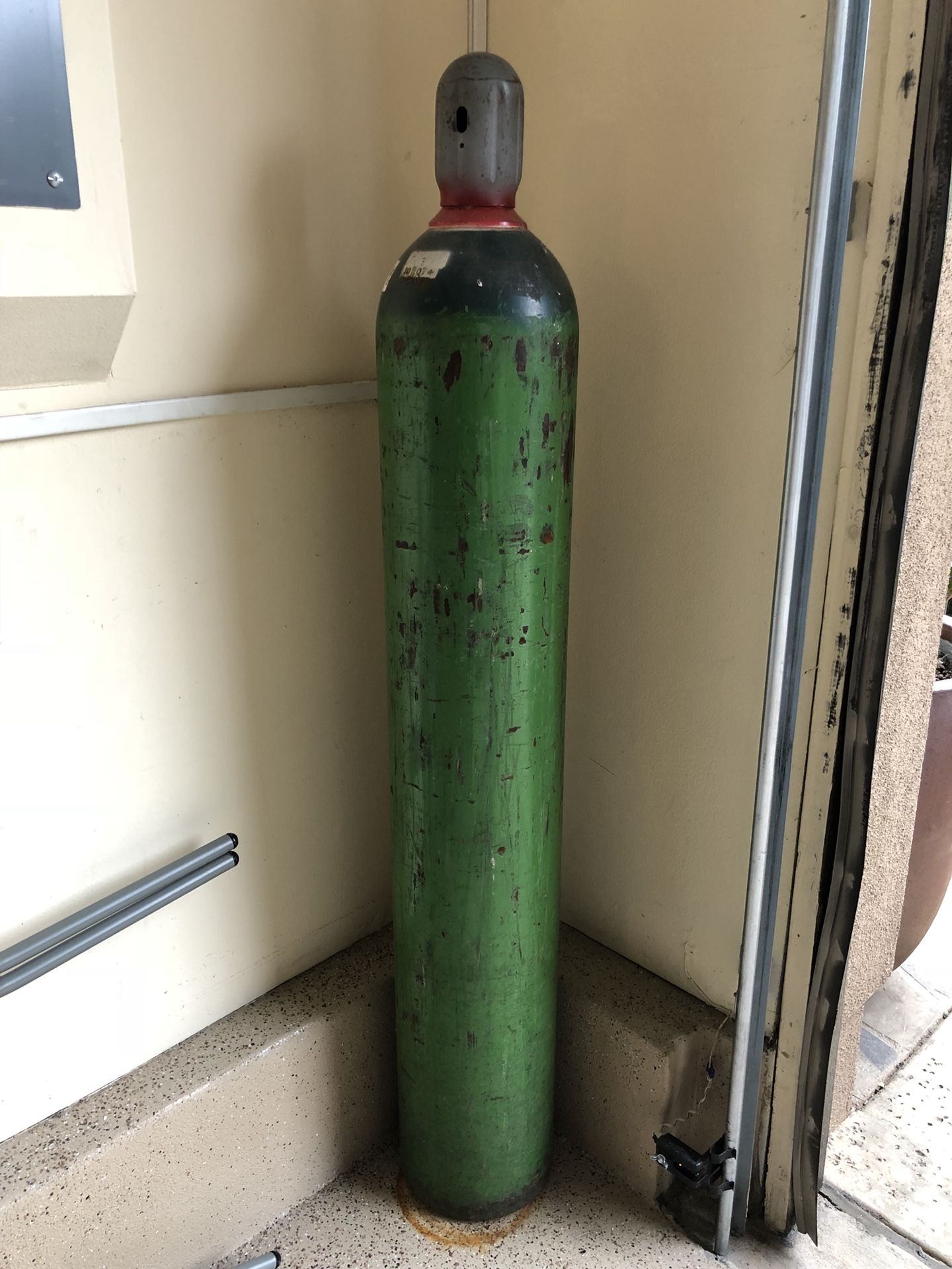 Oxygen tank K tank 244 CuFt glassblowing welding