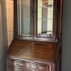 Wooden Secretary With Hutch 