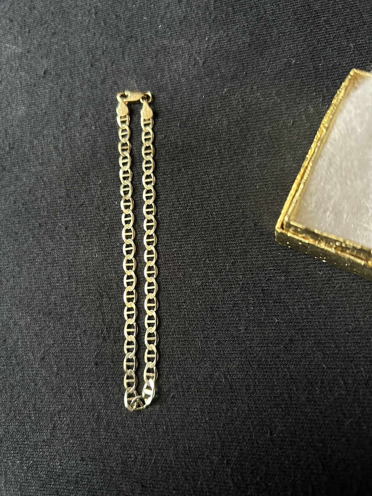 10KT Gold Bracelet