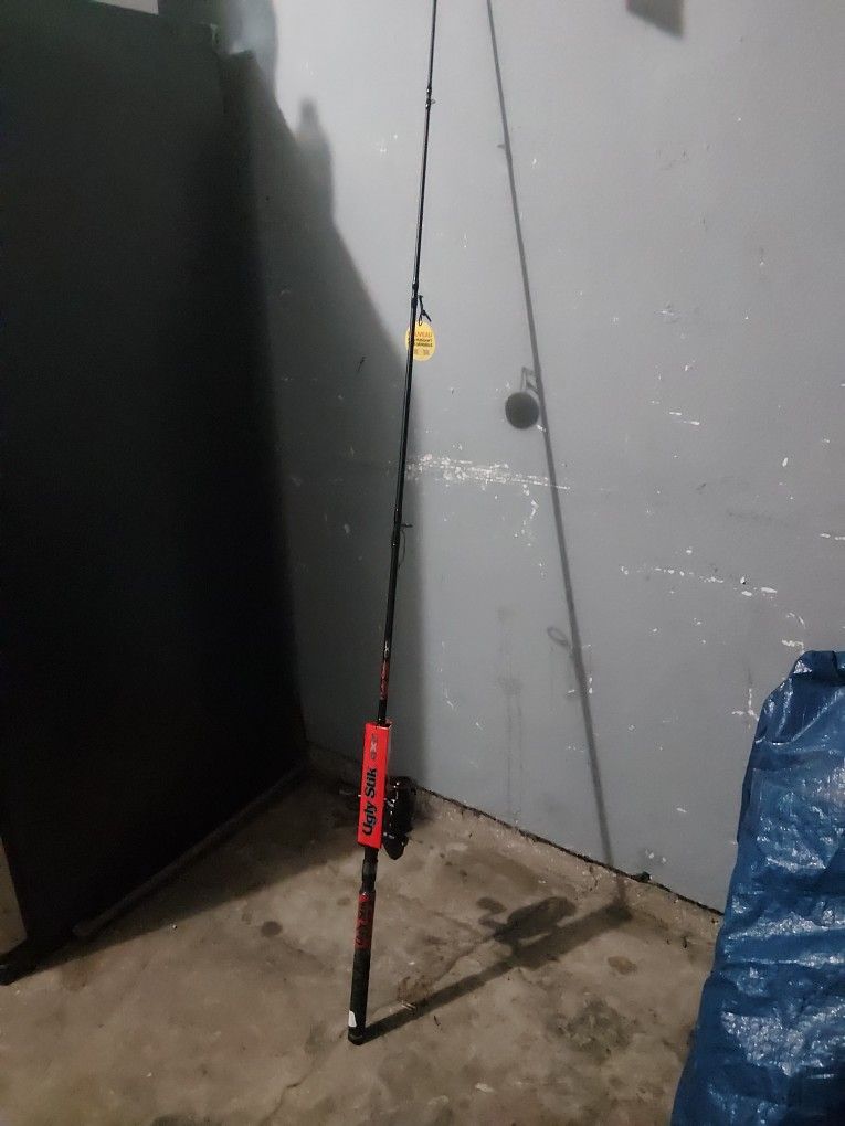 Ugly Stick Brand 8ft Fishing Pole