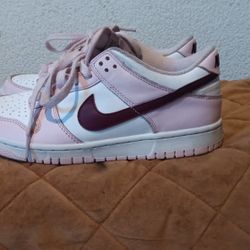 Nike Dunks (Valentine's Day) 2022 