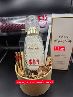 Celebra a mama con una Royal  jelly  jafra  varios diseños avalibles gratis cepillo para pelo con su compra