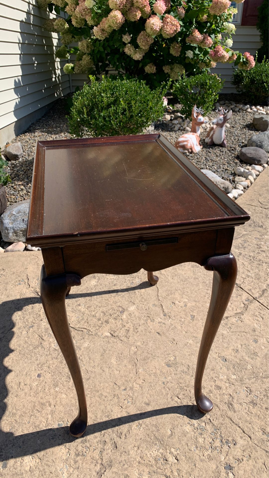 PENNSYLVANIA HOUSE Solid Wood Tea Table