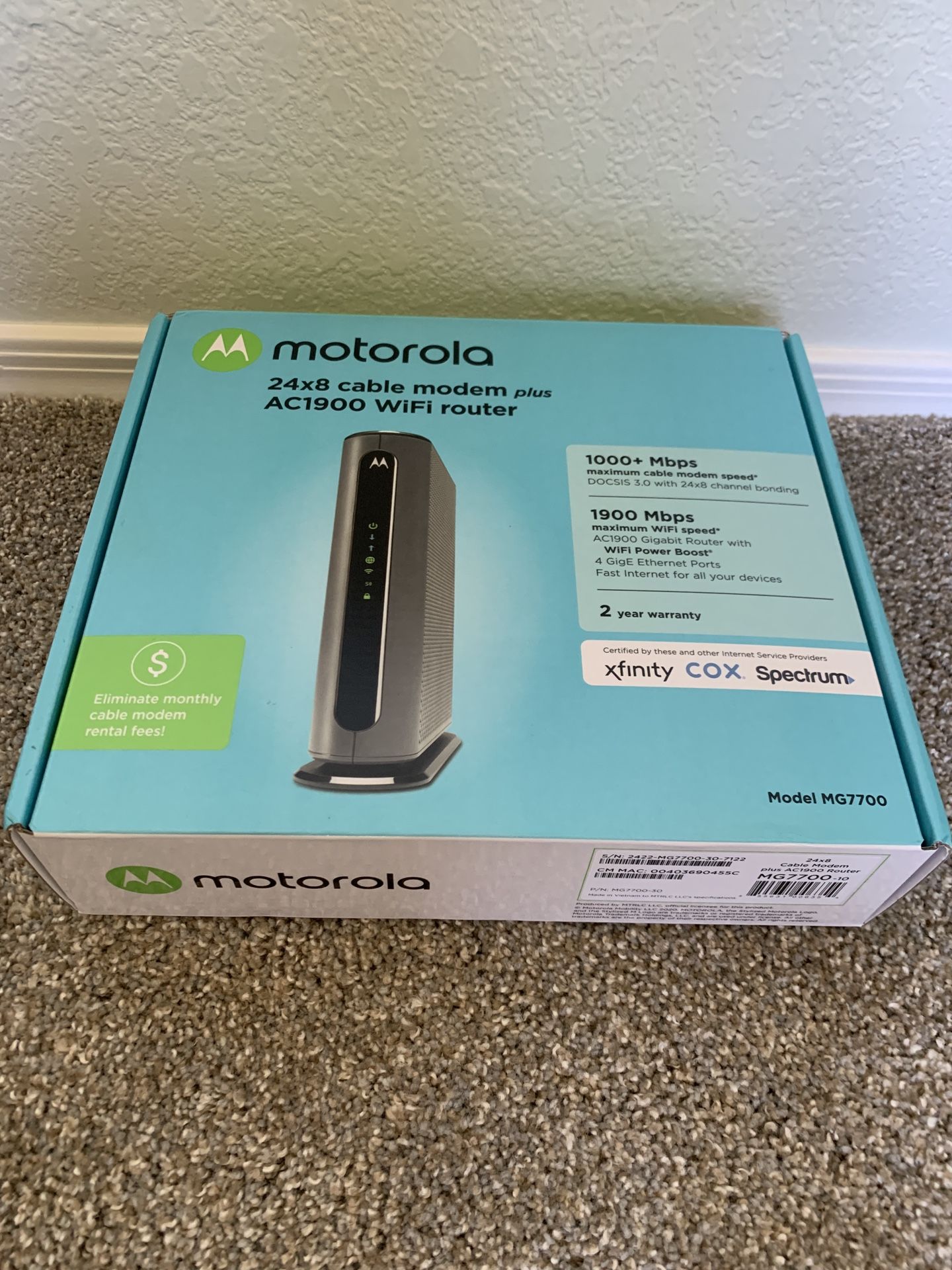Motorola MG7700 24x8 Cable Modem Plus AC1900 Router