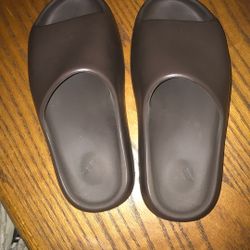 Adidas Yeezy Slides