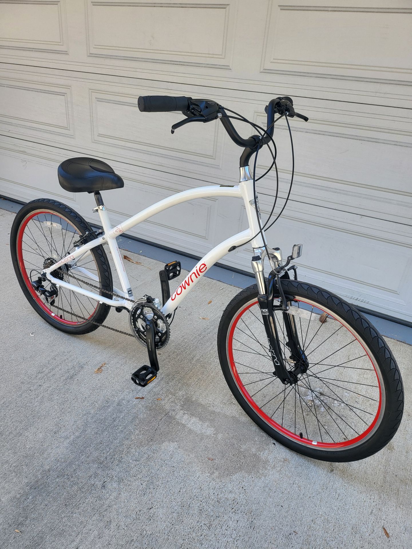 Electra 21d Cruiser Size Large Wheels 26" Speeds 21 new ridden one time