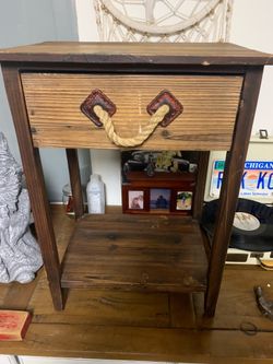 Night stand pu in elburn