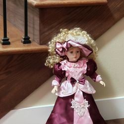 Valentine Collection 1998 Victorian Rose Collection Porcelain Doll- Melissa Jane


