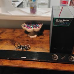 Samsung Sound bar And Su woofer