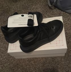 Black Alexander Mcqueens, 8.5