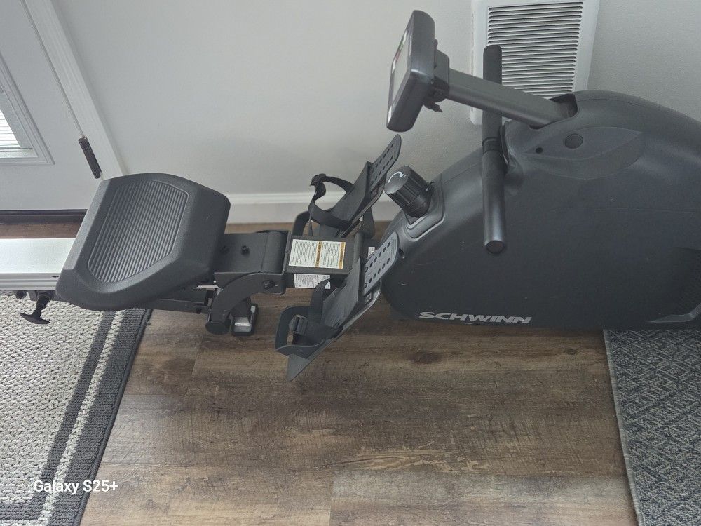 Schwinn Crewmaster Rowing Machine