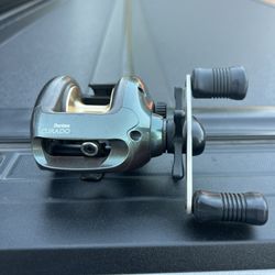 SHIMANO Curado used In Great Condition Left Hand Looking For Even Trade For  Bait Or Spin Real Right Hand for Sale in Pharr, TX - OfferUp