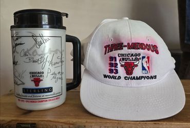BULLS 3-PEAT CHAMPIONSHIP ITEMS!