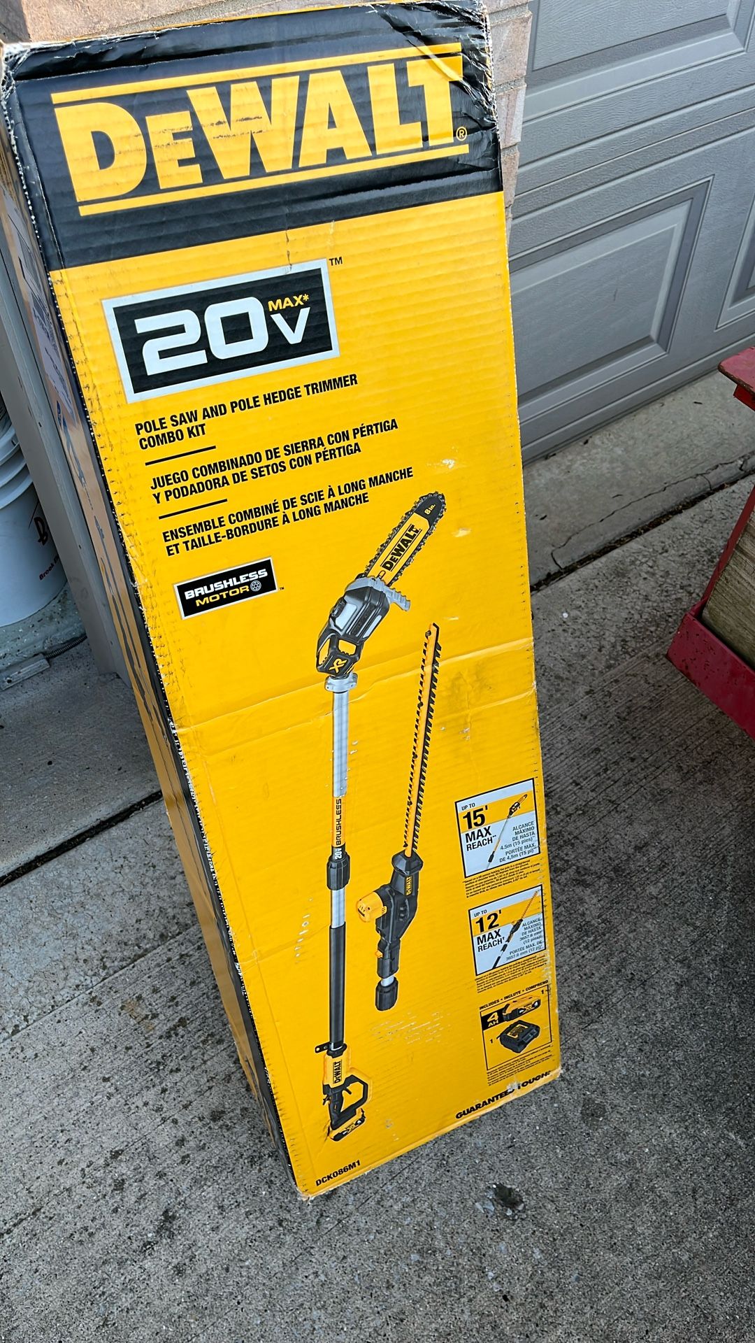 DEWALT DCK086M1 Pole Saw/Hedger Combo New