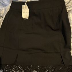 Black Skirt 