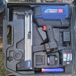 Powers TRAK-IT C5 DT Gas Fastening Tool Nail Gun with 2 Batteries & Charger