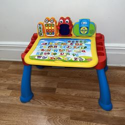 V-Tech Touch & Learn Activity Desk