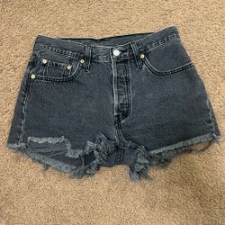 Levi’s Black 501 Shorts Women’s Size 28
