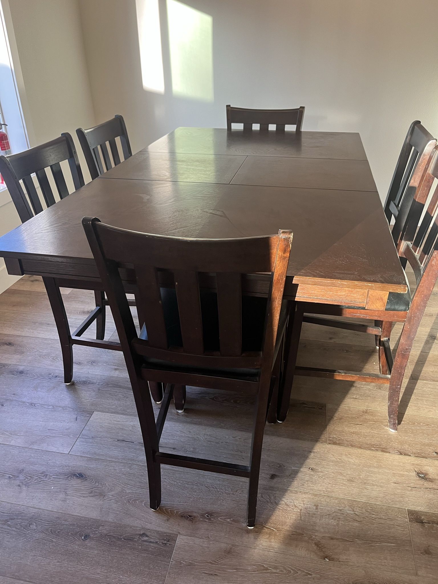 Dining Room Table 