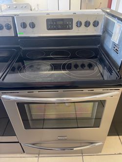 FRIGIDAIRE GLASS TOP STOVE STAINLESS STEEL