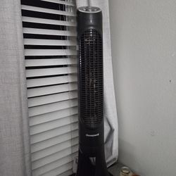 Honeywell Tower Fan 