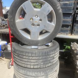 2009 Chevrolet Impala SS 235/50/18