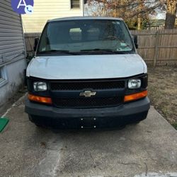 2012 Chevy Express 2500 Motor Knocking 