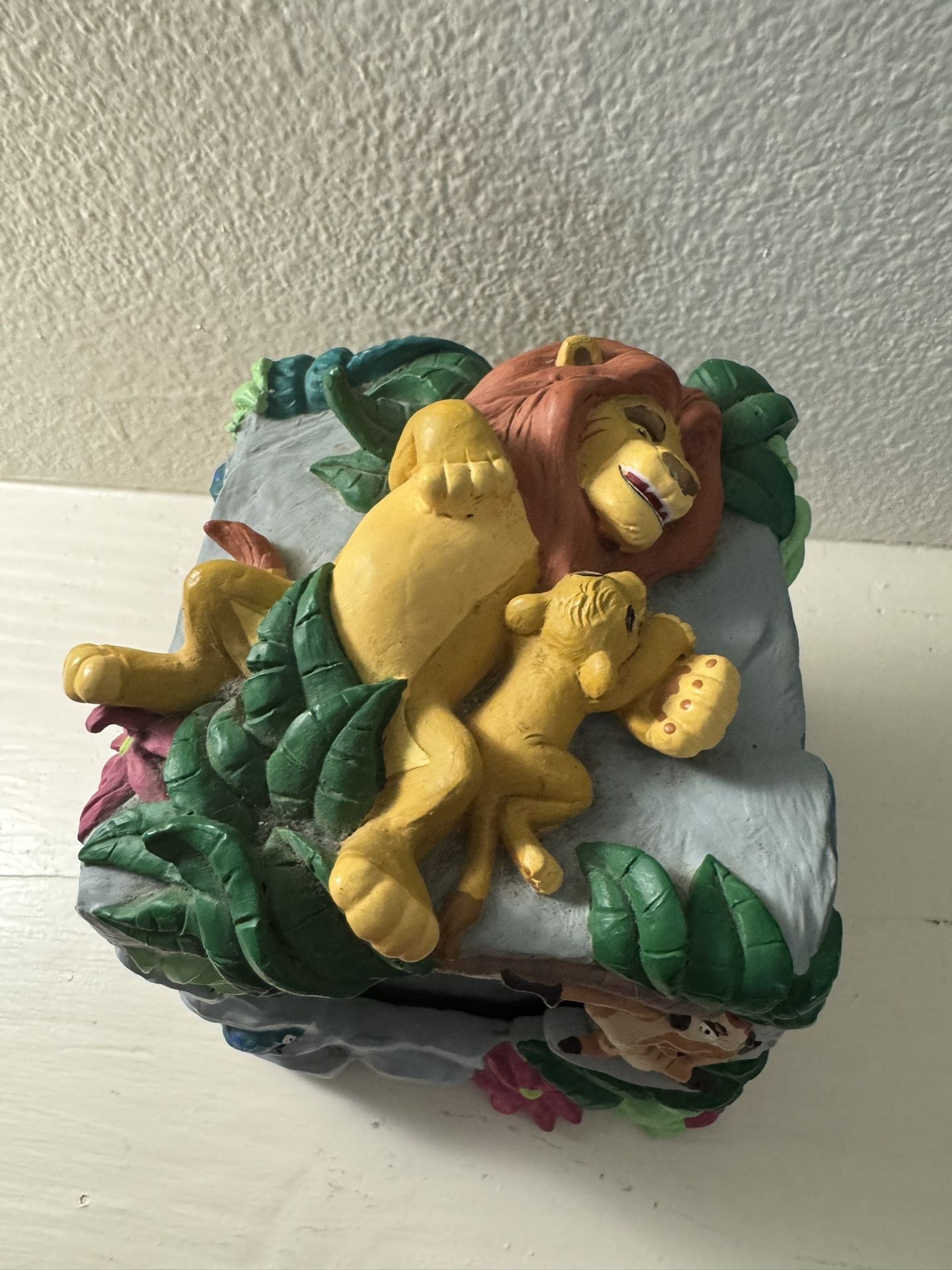 1994- The Lion King (4) Sided Photo Display