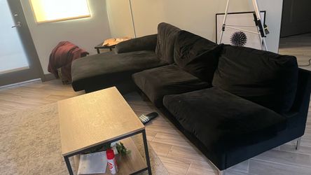 Sectional couch