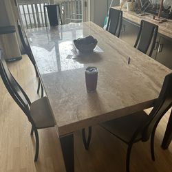 Kitchen / Dining Table 