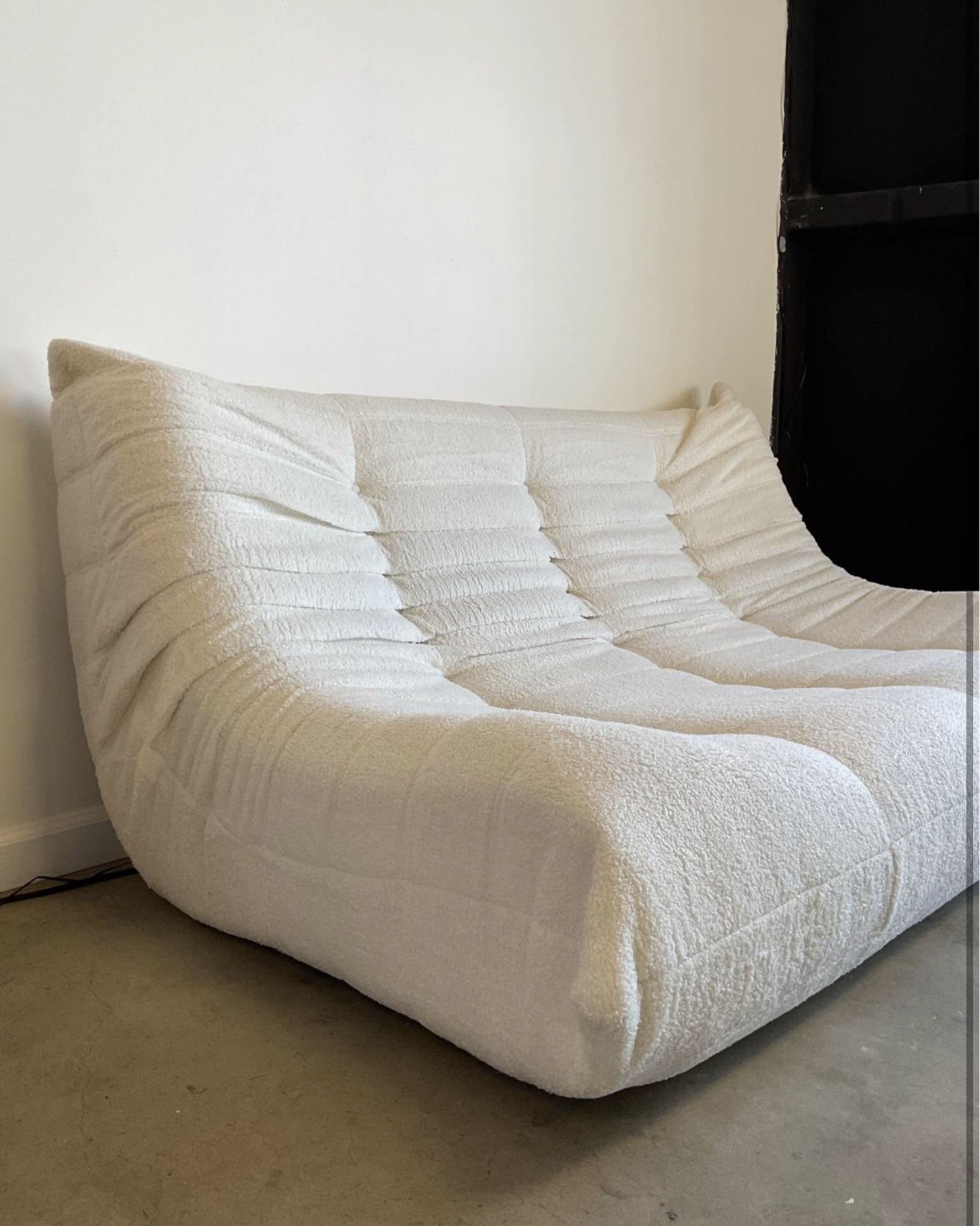 Designer Chair Togo Mid Century Modern Italian Vintage Style Floor Sofa