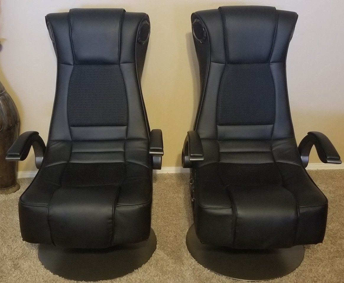 2 XROCK gaming chairs