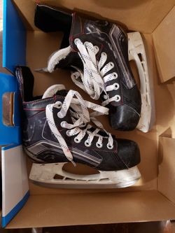 Bauer kids hockey skates