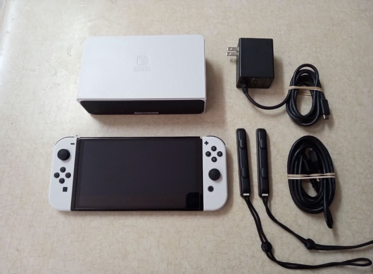 NINTENDO SWITCH OLED