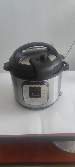 Instant Pot Duo 6-Quart — Lightly Used, Complete