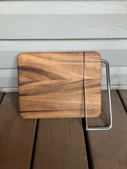 Ironwood Gourmet Acacia Cheese Slicer Board 11” x 9” - Like New