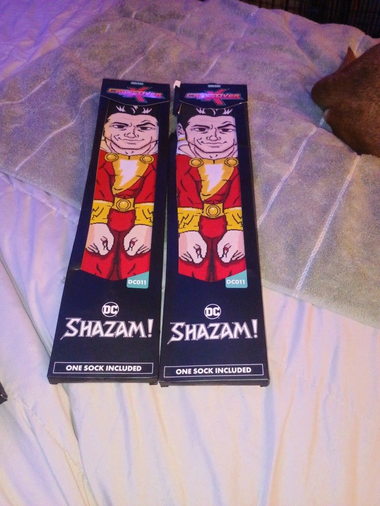 Crossover DC Comics Single Sock Shazam