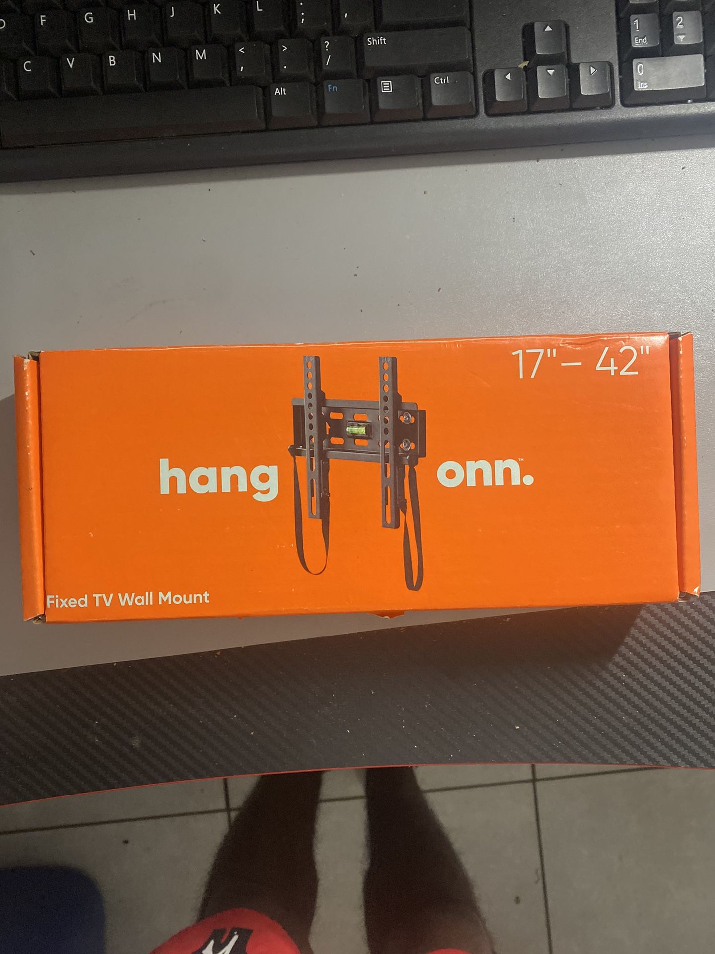TV Mount Hang Onn